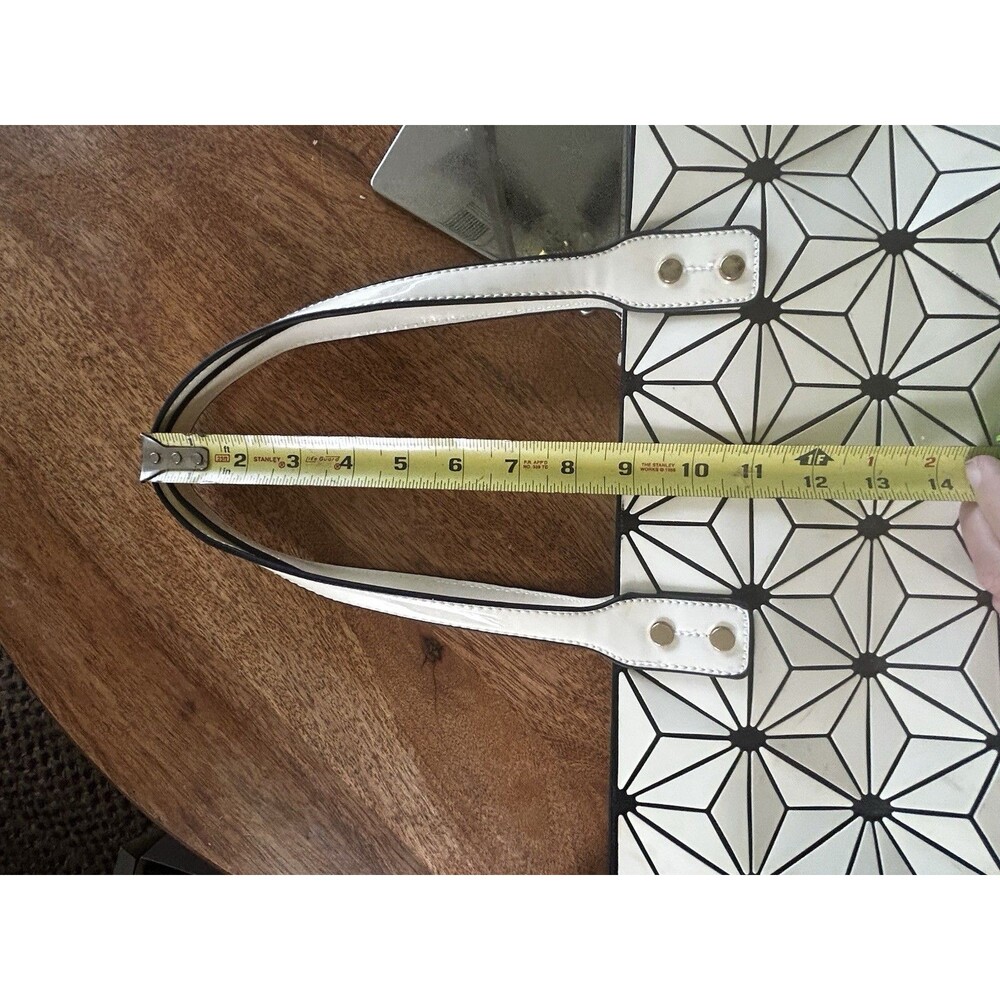 Isabelle Ivory Geometric Tile Handbag Handle Tote Multi Pocket Top Zip New - Picture 10 of 12